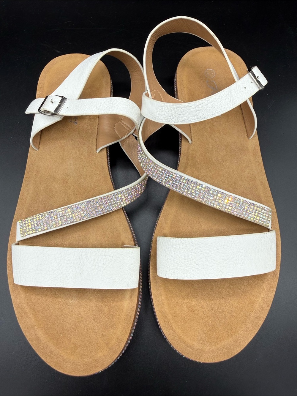 Forever Comfort Women's White Rhinestone Strap Flat Sandals Size 8.5